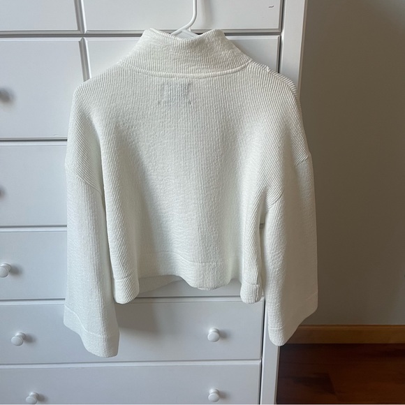 Halfzip Sweater - Picture 4 of 6